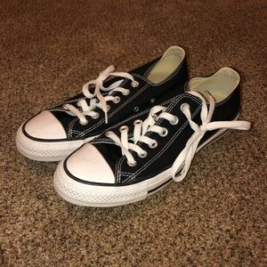 Black converse